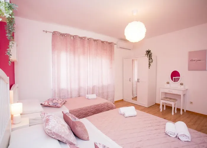 Luxury Vibrass 招待所