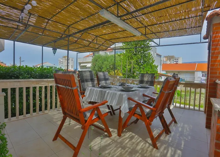 招待所 Luxury Vibrass 3*