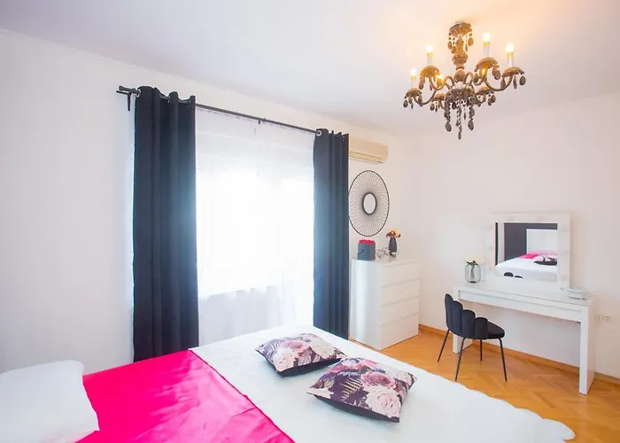 招待所 Luxury Vibrass