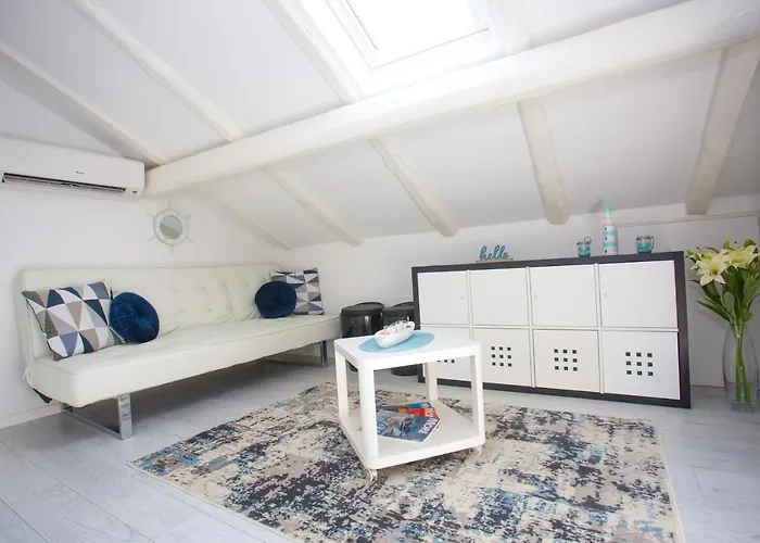 Luxury Vibrass 招待所