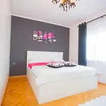 Luxury Vibrass Pensión Split