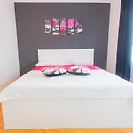 Pensión Luxury Vibrass