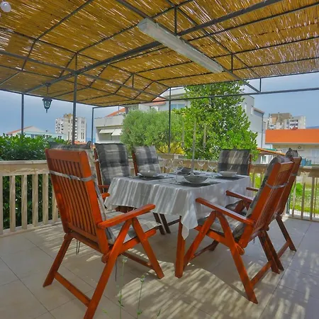 بيت ضيافة Luxury Vibrass 3*